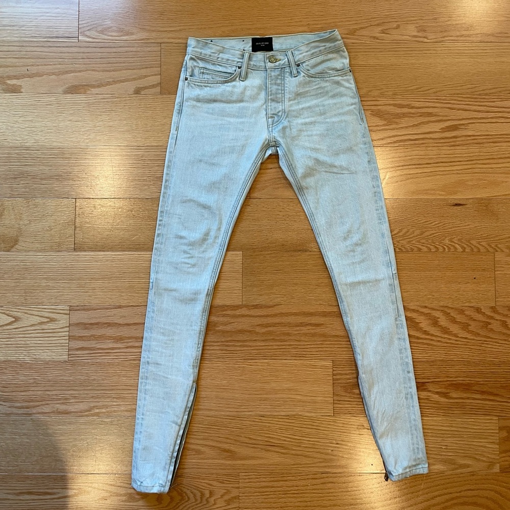 Fifth Collection Raw Selvage Japanese Denim in the Vintage light blue